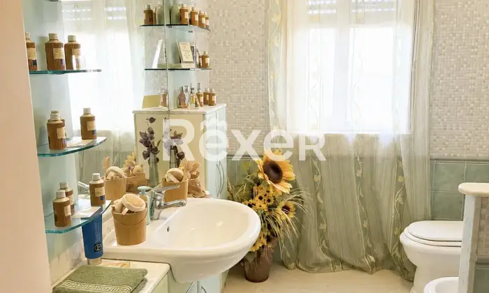 Rexer-Ispica-Appartamento-luminoso-e-arredato-Bagno