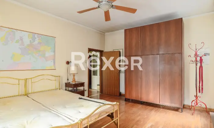 Rexer-Padova-Ampio-appartamento-ingresso-indipendente-disposto-su-due-livelli-con-posto-auto-Altro