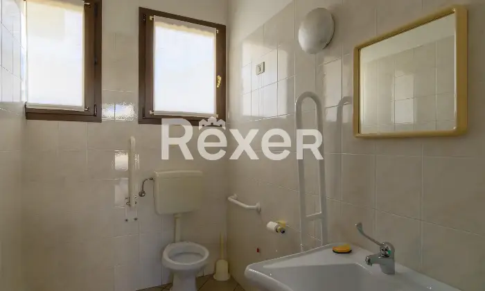 Rexer-Padova-Ambulatorio-medicoNegozio-Altro