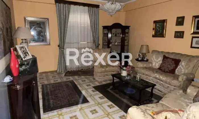 Rexer-Ravanusa-VENDESI-INTERO-IMMOBILE-INDIPENDENTE-AUTONOMO-Salone