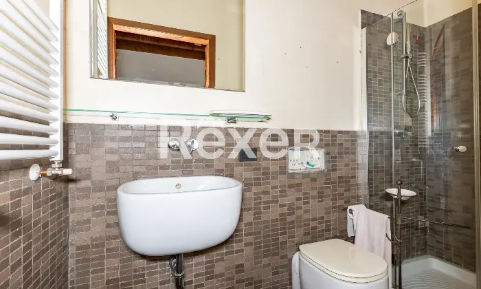 Rexer-BRESCIA-Palazzo-composto-da-tre-unit-con-corte-esclusiva-Altro
