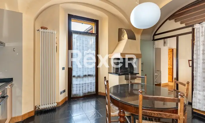 Rexer-BRESCIA-Palazzo-composto-da-tre-unit-con-corte-esclusiva-Altro