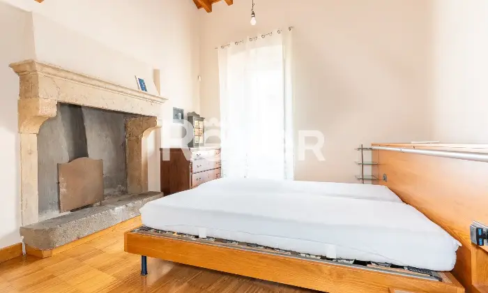 Rexer-BRESCIA-Palazzo-composto-da-tre-unit-con-corte-esclusiva-Altro