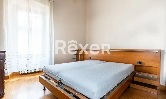 Rexer-BRESCIA-Palazzo-composto-da-tre-unit-con-corte-esclusiva-Altro