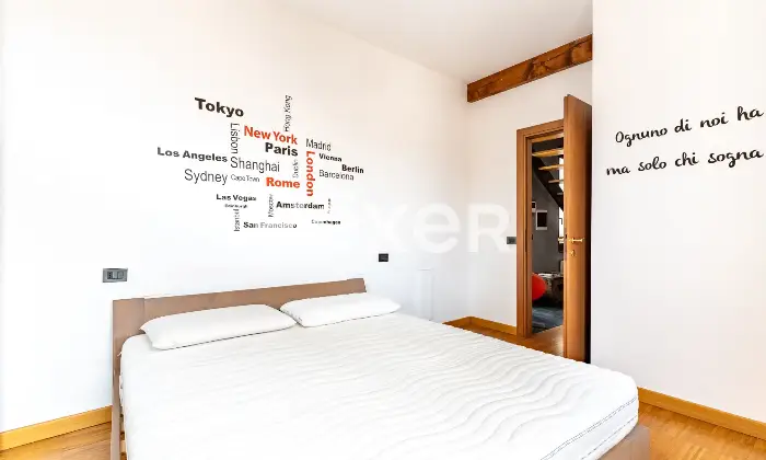 Rexer-BRESCIA-Palazzo-composto-da-tre-unit-con-corte-esclusiva-Altro