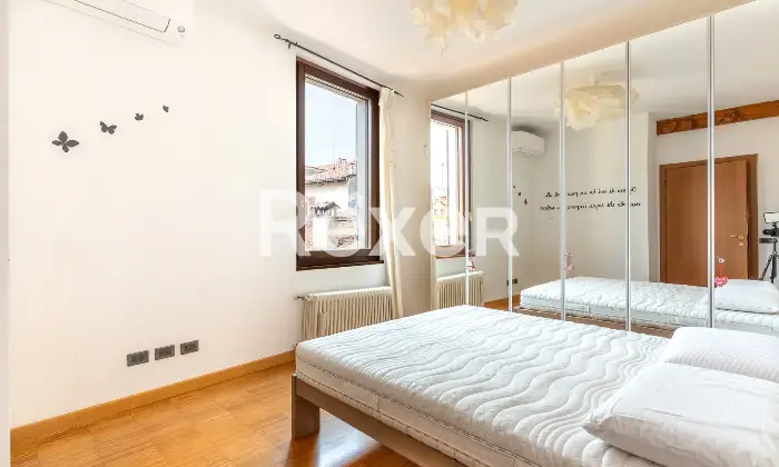 Rexer-BRESCIA-Palazzo-composto-da-tre-unit-con-corte-esclusiva-Altro