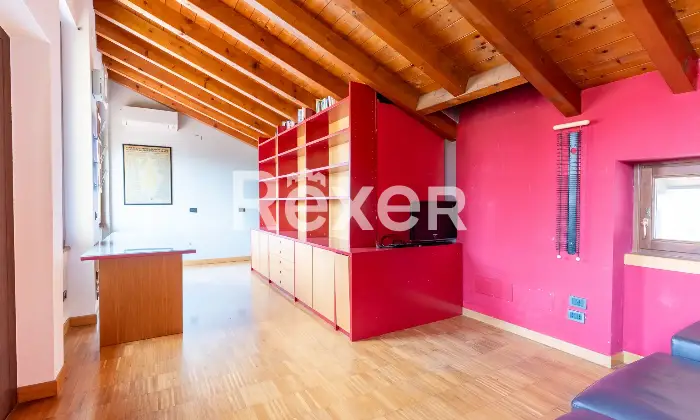 Rexer-BRESCIA-Palazzo-composto-da-tre-unit-con-corte-esclusiva-Altro