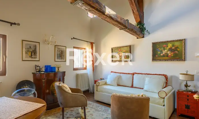 Rexer-Venezia-Appartamento-in-edificio-depoca-con-vista-canale-Altro