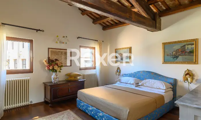 Rexer-Venezia-Appartamento-in-edificio-depoca-con-vista-canale-Altro