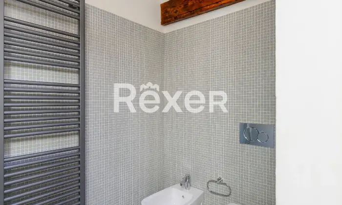 Rexer-Venezia-Appartamento-in-edificio-depoca-con-vista-canale-Altro