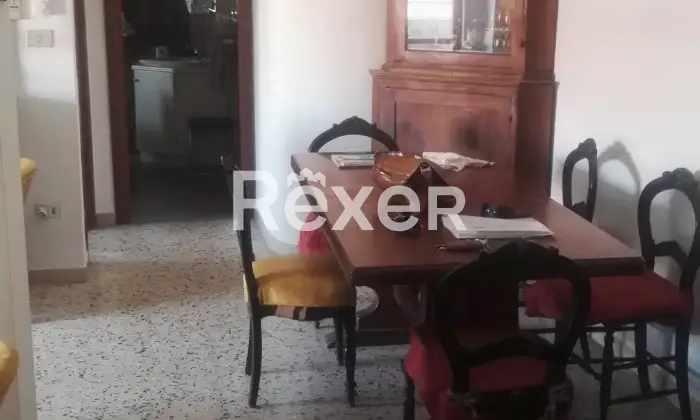 Rexer-Soverato-Trilocale-sopra-CONAD-Salone