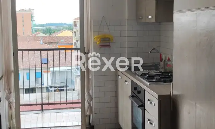 Rexer-Alessandria-Luminoso-trilocale-con-due-balconi-e-cantina-Corso-Carlo-Marx-Alessandria-Altro
