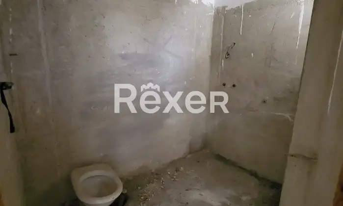 Rexer-Montescaglioso-Ampio-appartamento-con-tavernetta-terrazzo-e-garage-Montescaglioso-Bagno