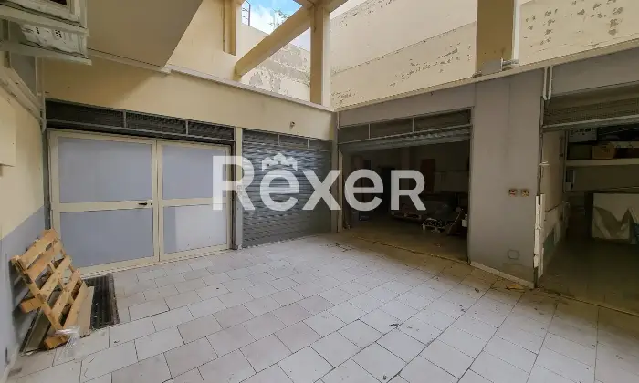 Rexer-Montescaglioso-Ampio-appartamento-con-tavernetta-terrazzo-e-garage-Montescaglioso-Box
