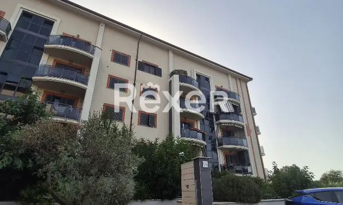 Rexer-Roma-INFERNETTO-Padre-Massaruti-bilocale-completamente-arredato-in-elegante-palazzina-Altro