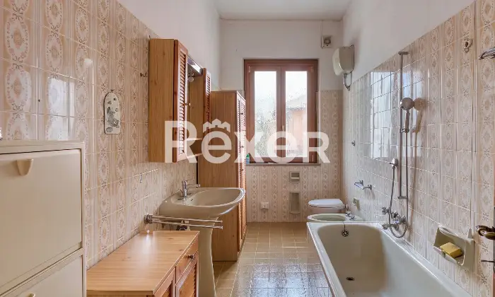 Rexer-Costacciaro-CASA-INDIPENDENTE-CON-GIARDINO-Altro