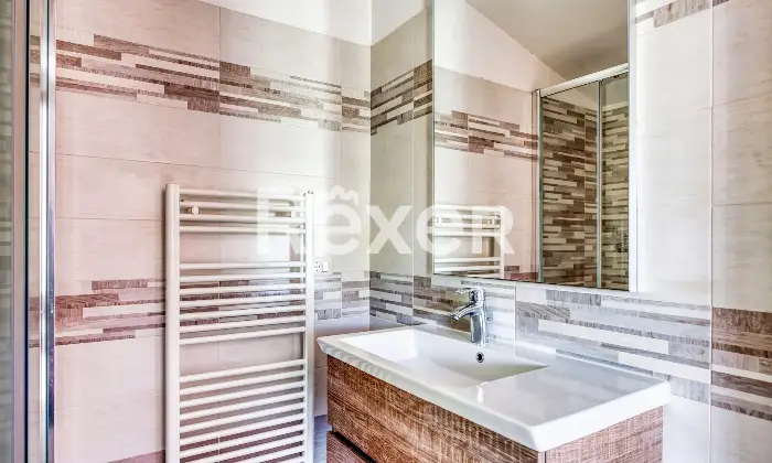 Rexer-Costacciaro-CASA-INDIPENDENTE-CON-GIARDINO-Altro