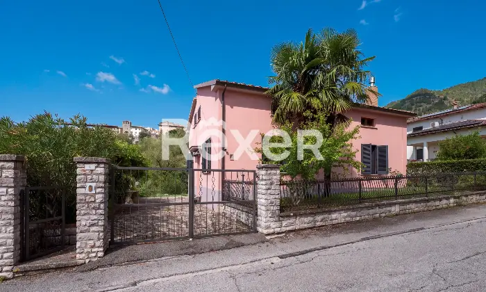Rexer-Costacciaro-CASA-INDIPENDENTE-CON-GIARDINO-Altro