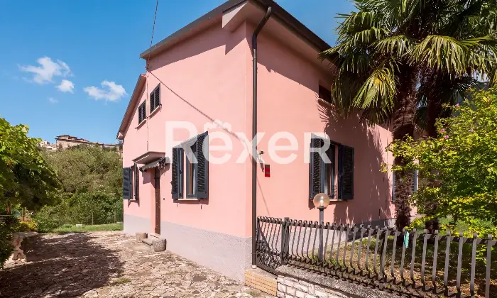 Rexer-Costacciaro-CASA-INDIPENDENTE-CON-GIARDINO-Altro