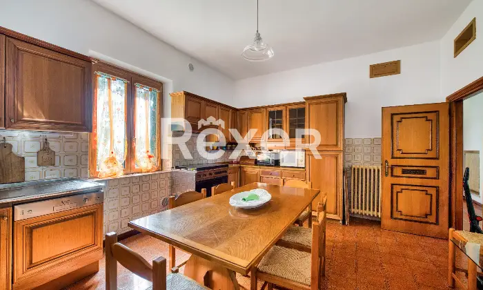 Rexer-Costacciaro-CASA-INDIPENDENTE-CON-GIARDINO-Altro