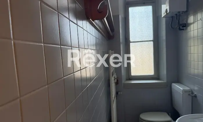 Rexer-Udine-APPARTAMENTO-VIA-ERMES-DI-COLLOREDOMQ-Bagno