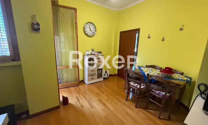 Rexer-Pistoia-Appartamento-al-secondo-piano-con-due-terrazzi-e-garage-Sala-da-pranzo