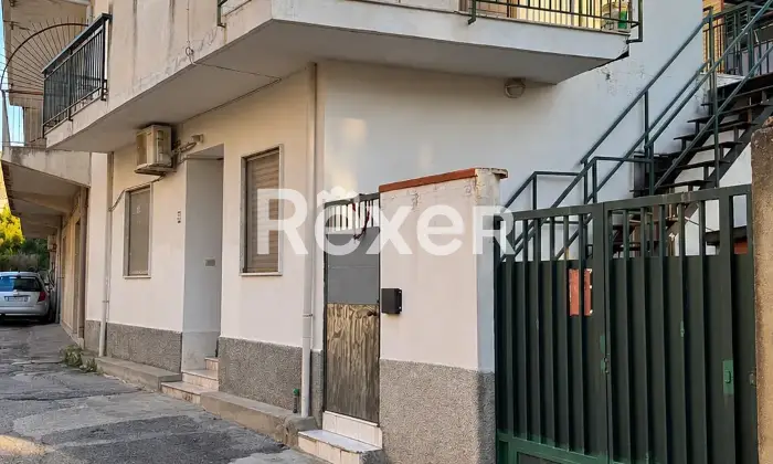 Rexer-Reggio-Calabria-Soluzione-indipendente-con-due-appartamenti-a-pochi-passi-dal-mare-Facciata