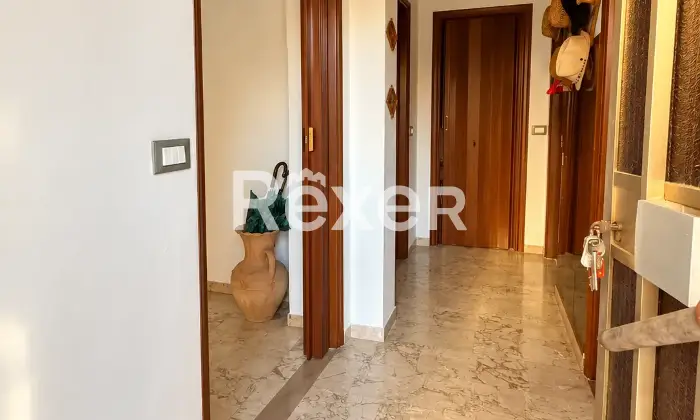 Rexer-Reggio-Calabria-Soluzione-indipendente-con-due-appartamenti-a-pochi-passi-dal-mare-Corridoio