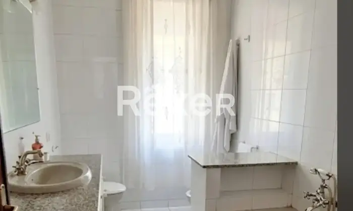 Rexer-Agrigento-Appartamento-di-mq-con-tre-balconi-posto-auto-e-possibilit-di-box-Via-Dante-Agrigento-Altro