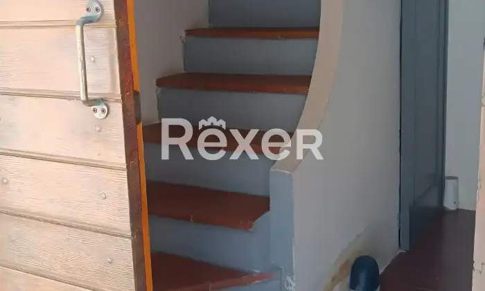 Rexer-Pattada-Appartamento-in-vendita-in-Via-Padre-Luca-a-Pattada-Ingresso