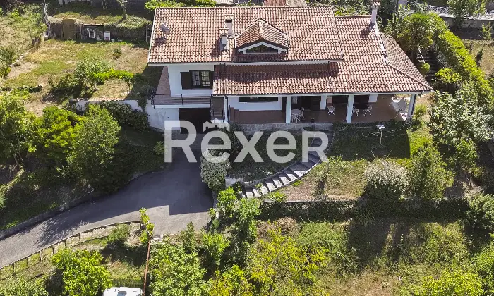 Rexer-Avigliana-Villa-indipendente-su-lati-Altro