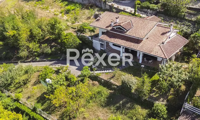 Rexer-Avigliana-Villa-indipendente-su-lati-Altro