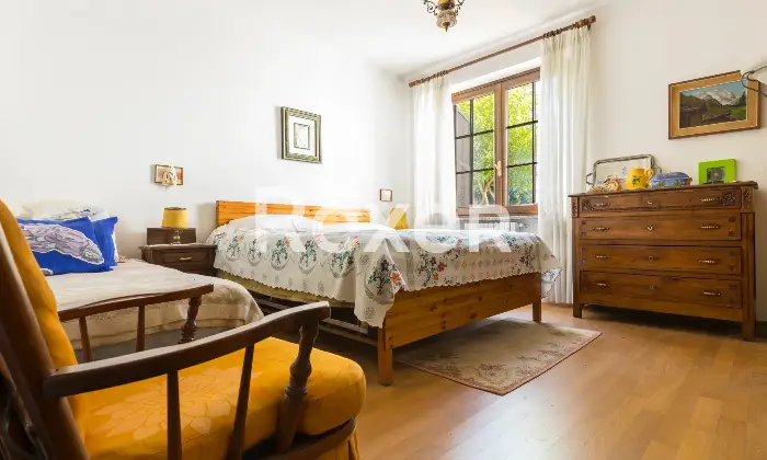 Rexer-Avigliana-Villa-indipendente-su-lati-Altro