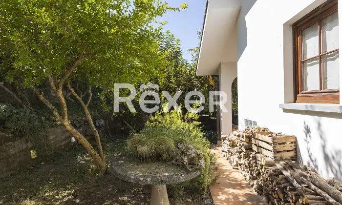 Rexer-Avigliana-Villa-indipendente-su-lati-Altro