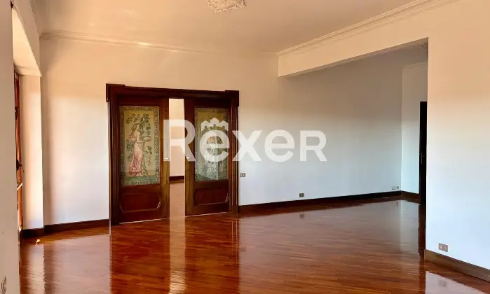 Rexer-Roma-Via-Rocca-di-Mezzo-Roma-Zona-Cortina-dAmpezzo-Altro
