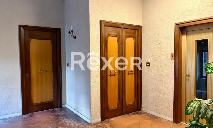 Rexer-Roma-Via-Rocca-di-Mezzo-Roma-Zona-Cortina-dAmpezzo-Altro