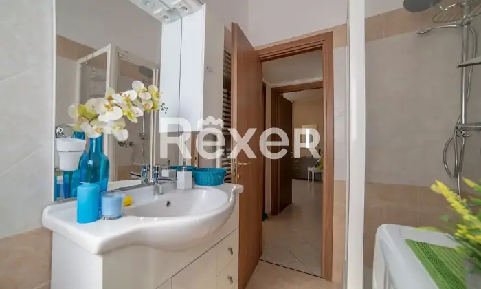 Rexer-Livorno-Appartamento-centralissimo-ottimo-stato-Bagno