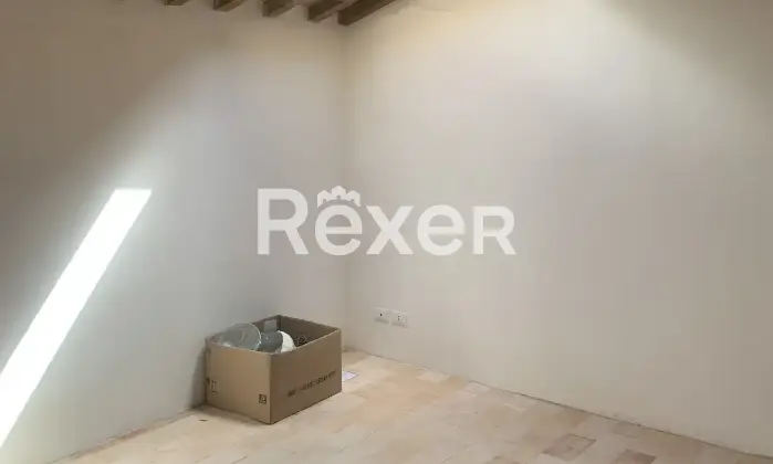 Rexer-San-Ginesio-Casale-indipendente-completamente-ristrutturato-con-giardino-e-ampio-terrazzo-San-Ginesio-MC-Salone