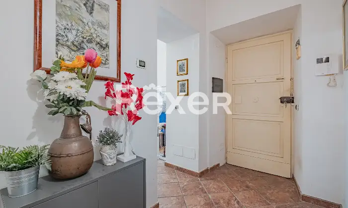 Rexer-Roma-Appartamento-bilocale-al-piano-rialzato-Ingresso