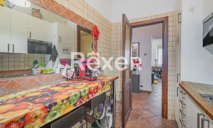 Rexer-Roma-Appartamento-bilocale-al-piano-rialzato-Cucina