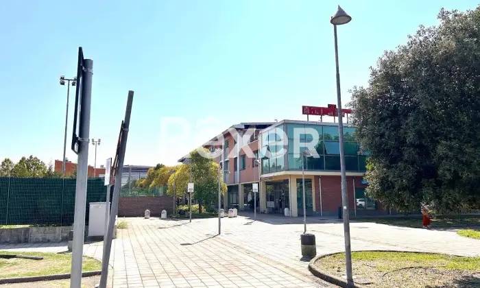 Rexer-Collecchio-Negozio-in-vendita-allesterno-dellEgo-Village-Collecchio-PR-Altro