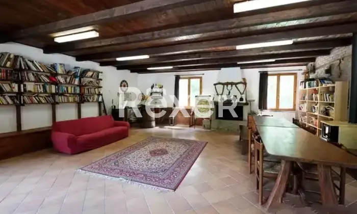 Rexer-Bagno-di-Romagna-Agriturismo-con-ettari-di-terreno-in-vendita-Appennino-della-Romagna-Toscana-sulle-rive-del-fiume-Bidente-Altro