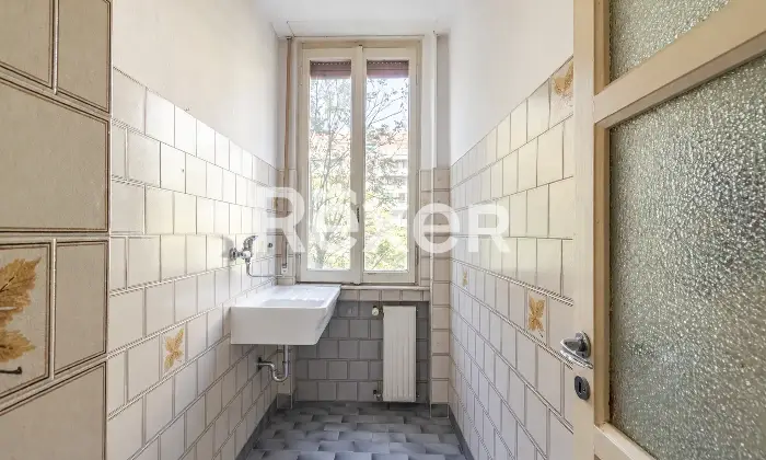 Rexer-Milano-TRILOCALE-LIBERO-SUBITO-DA-PERSONALIZZARE-CON-BALCONE-VIA-MORGANTINI-MILANO-Altro