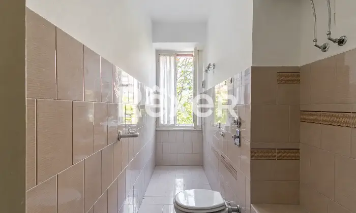 Rexer-Milano-TRILOCALE-LIBERO-SUBITO-DA-PERSONALIZZARE-CON-BALCONE-VIA-MORGANTINI-MILANO-Altro