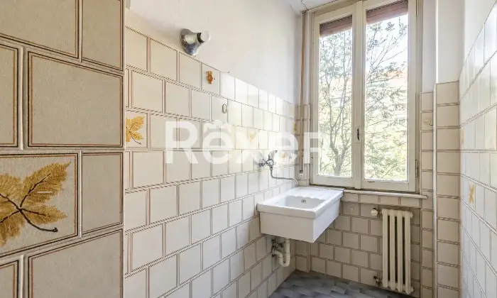 Rexer-Milano-TRILOCALE-LIBERO-SUBITO-DA-PERSONALIZZARE-CON-BALCONE-VIA-MORGANTINI-MILANO-Altro