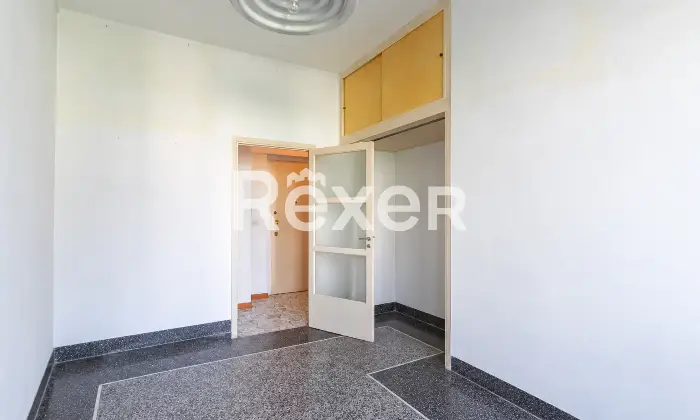 Rexer-Milano-TRILOCALE-LIBERO-SUBITO-DA-PERSONALIZZARE-CON-BALCONE-VIA-MORGANTINI-MILANO-Altro