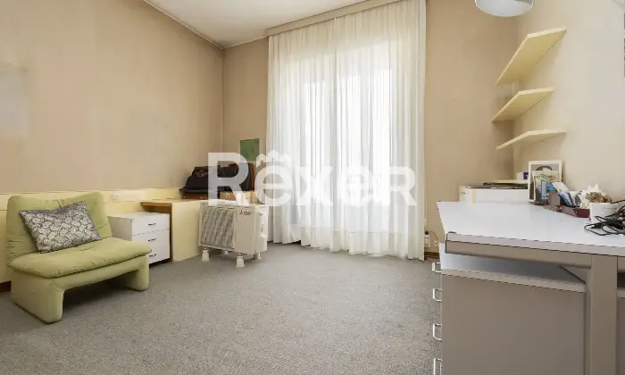 Rexer-Milano-VIA-VISCONTI-DI-MODRONE-PRESTIGIOSO-APPARTAMENTO-DI-MQ-AL-QUINTO-PIANO-CON-BOX-E-POSTO-AUTO-Altro