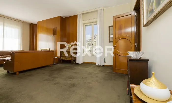 Rexer-Milano-VIA-VISCONTI-DI-MODRONE-PRESTIGIOSO-APPARTAMENTO-DI-MQ-AL-QUINTO-PIANO-CON-BOX-E-POSTO-AUTO-Altro