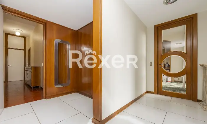 Rexer-Milano-VIA-VISCONTI-DI-MODRONE-PRESTIGIOSO-APPARTAMENTO-DI-MQ-AL-QUINTO-PIANO-CON-BOX-E-POSTO-AUTO-Altro