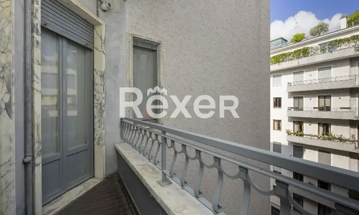 Rexer-Milano-VIA-VISCONTI-DI-MODRONE-PRESTIGIOSO-APPARTAMENTO-DI-MQ-AL-QUINTO-PIANO-CON-BOX-E-POSTO-AUTO-Altro